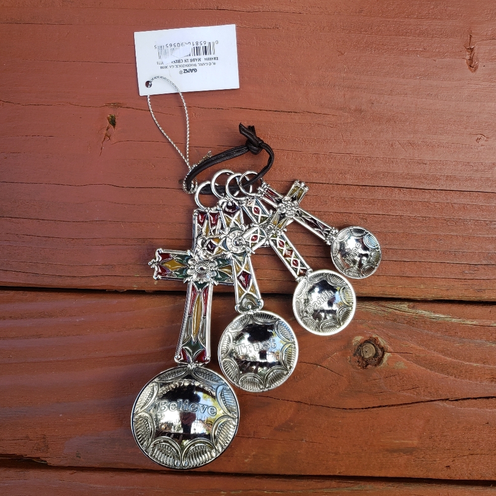 4-Piece CROSS Themed Measuring Spoon Set With Colorful Stained Glass Detail